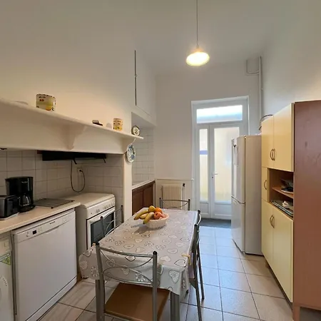Maison Historique Avec Terrasse Ensoleillee Et Wifi Au Coeur De - Fr-1-616-65 *